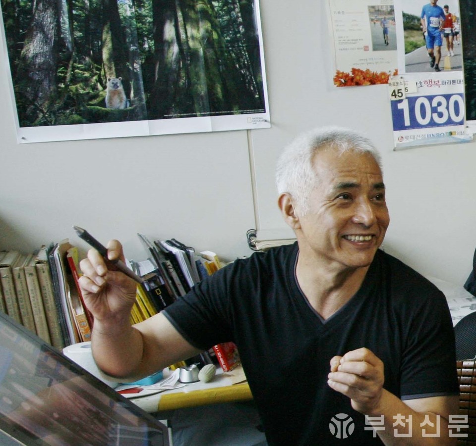 데뷔작 <불꽃>에서 대표작 <야수라 불리운 사나이>까지 30여 작품으로 1980~90년대를 이끈 한국 극화의 대가인 장태산 작가
